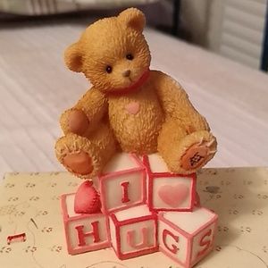 NIB Bear with love letters mini figurine